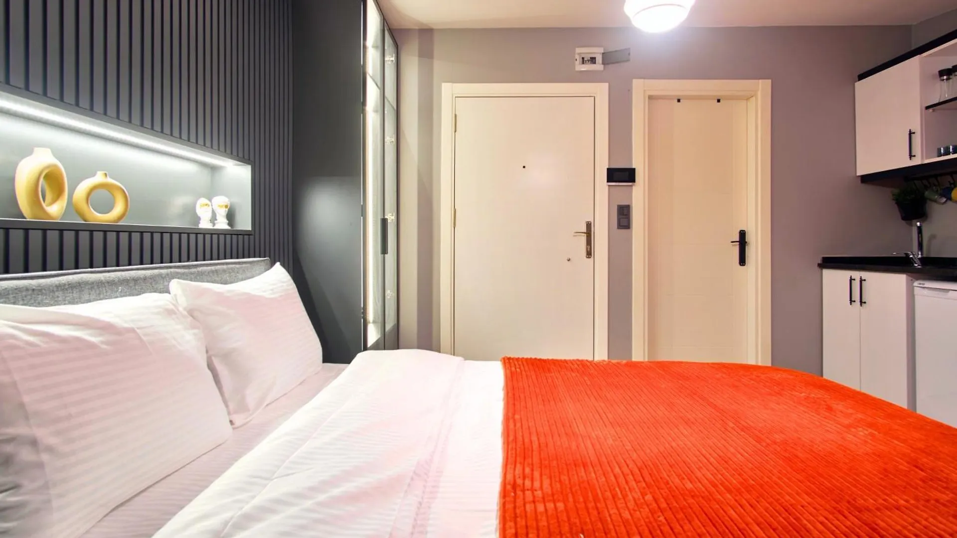 Taks-Inn Suites اسطنبول 0*,